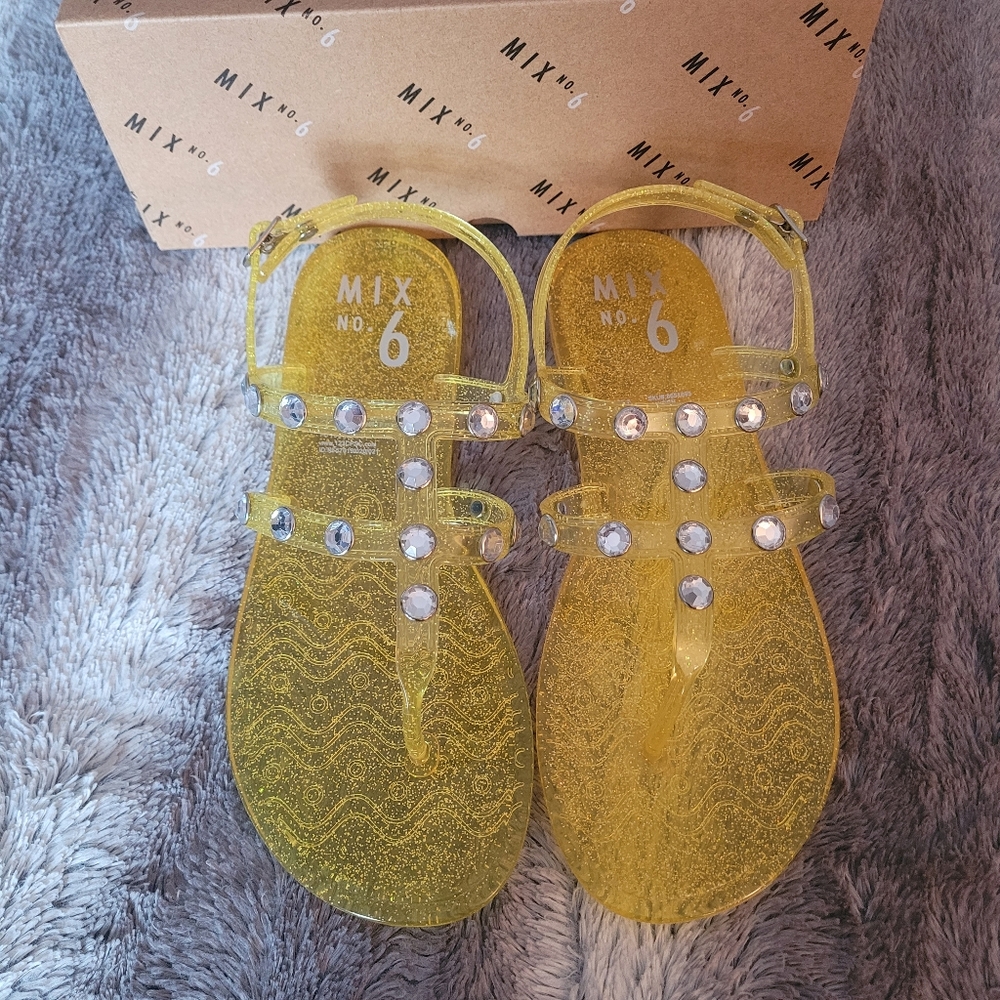 Jeweled Jelly Sandals size 6